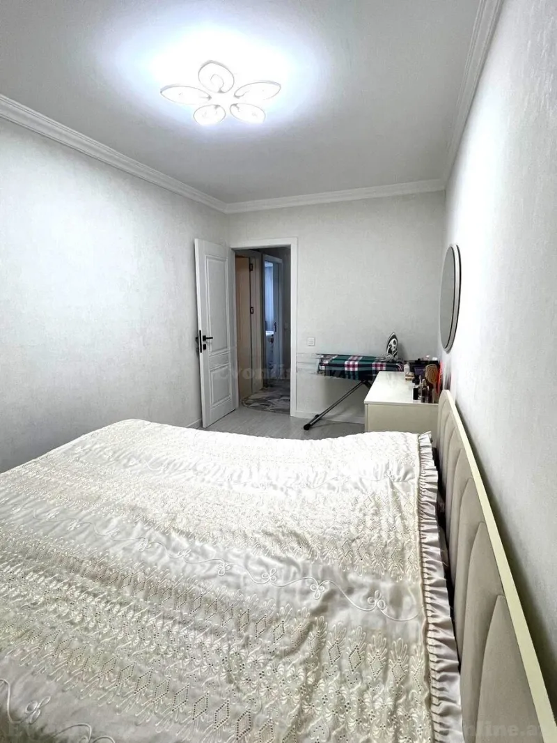 Satılır 3 otaqlı Mənzil Köhnə tikili 70 m² Bakı, Nizami r., Xalqlar Dostluğu m., 8-ci kilometr — Mənzil, Bakı (6)