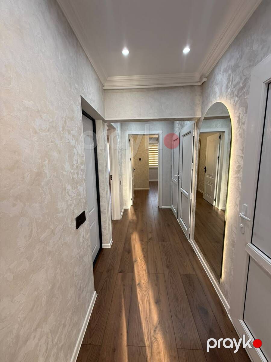 Satılır 2 otaqlı köhnə tikili 65 m² — Mənzil, Bakı (7)