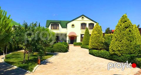 Satılır 5 otaqlı həyət evi/bağ evi 350 m² — Bakı