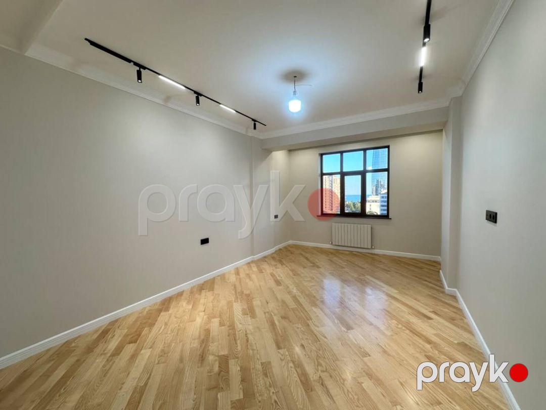 Satılır 4 otaqlı yeni tikili 211 m² — Mənzil, Bakı (8)