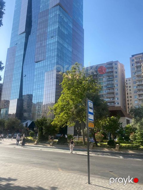 Satılır 2 otaqlı köhnə tikili 45 m² — Bakı