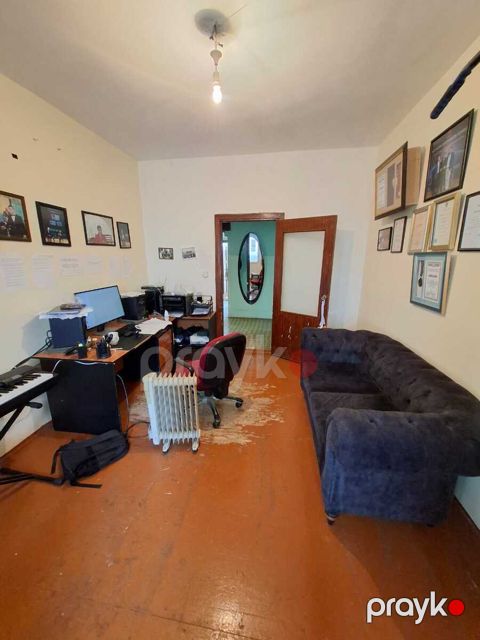 Satılır 3 otaqlı köhnə tikili 80 m² — Bakı