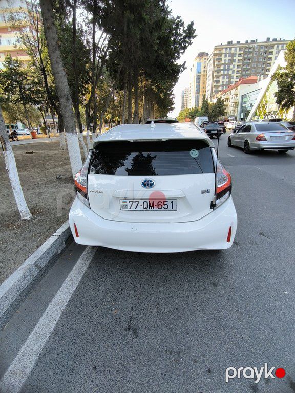 Toyota Aqua, 1.5 L, 0.87 kWh, 2019 il, 115 000 km — Avtomobillər, Bakı (4)