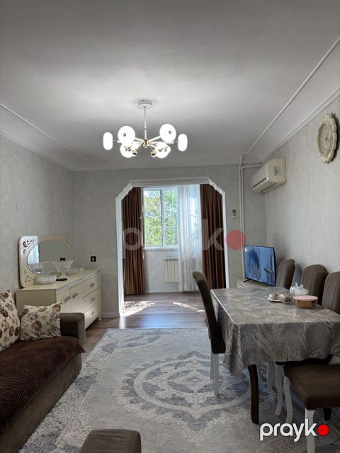 Satılır 3 otaqlı köhnə tikili 75 m² — Bakı