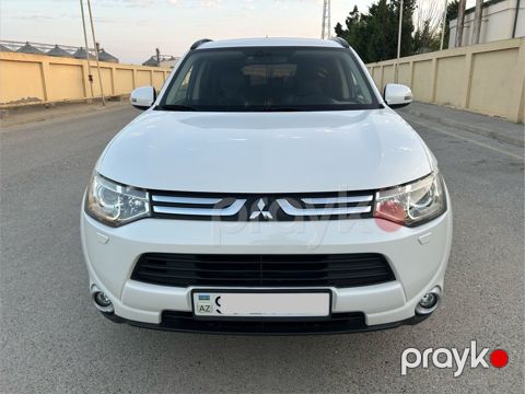 Mitsubishi Outlander, 2.4 L, 2015 il, 157 000 km — Bakı
