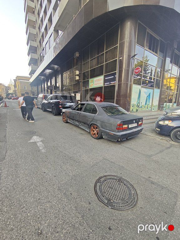 BMW 525, 2.5 L, 1990 il, 314 000 km — Avtomobillər, Bakı (2)