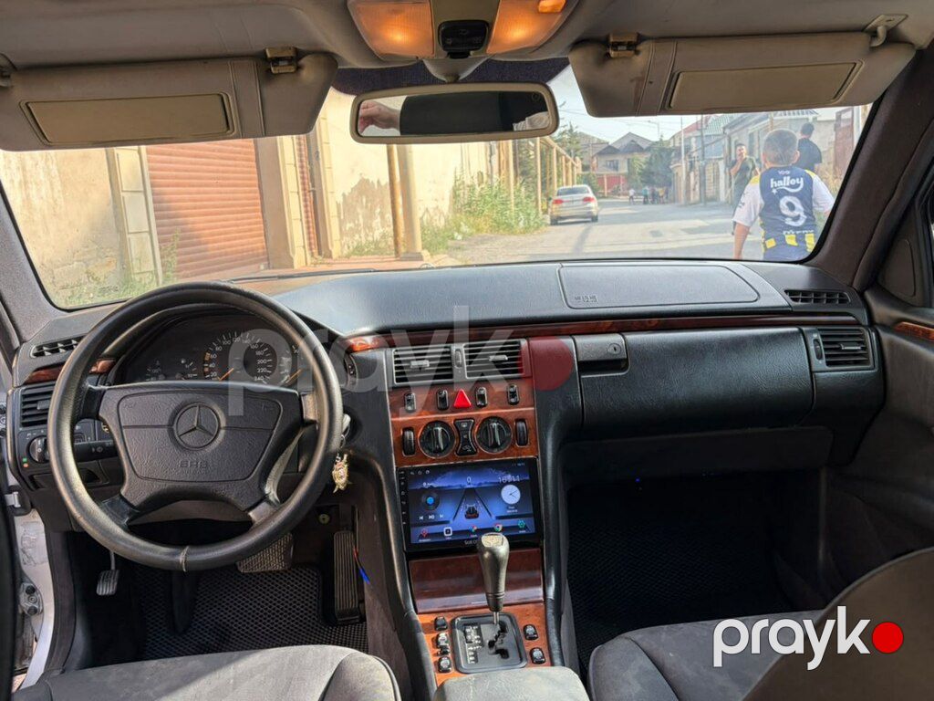 Mercedes E 240, 2.4 L, 1997 il, 230 000 km — Avtomobillər, Bakı (4)