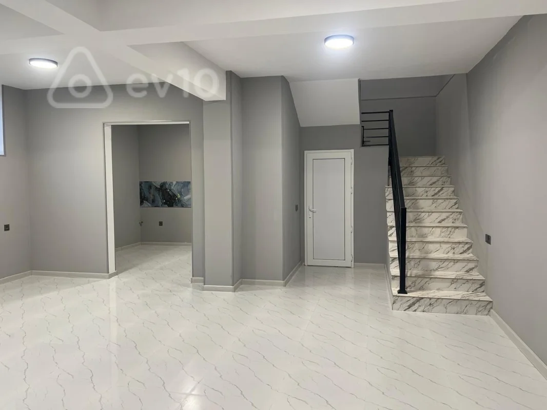 3 otaqlı həyət evi, 150 m², Ağaəmi Rəhimov küç.161A — Ev, villa, Bakı (4)