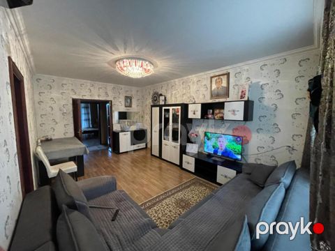 Satılır 4 otaqlı köhnə tikili 100 m² — Bakı