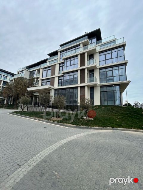 Satılır 2 otaqlı yeni tikili 84.3 m² — Bakı