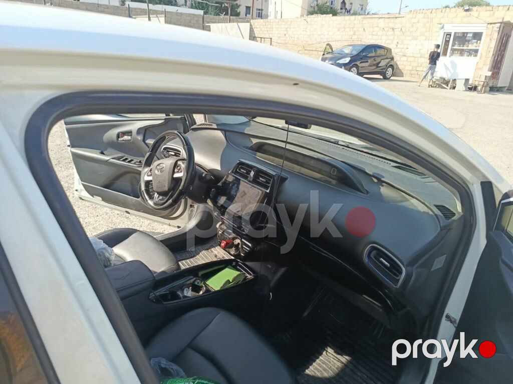 Toyota Prius, 1.8 L, 1.3 kWh, 2016 il, 88 000 km — Avtomobillər, Sumqayıt (7)