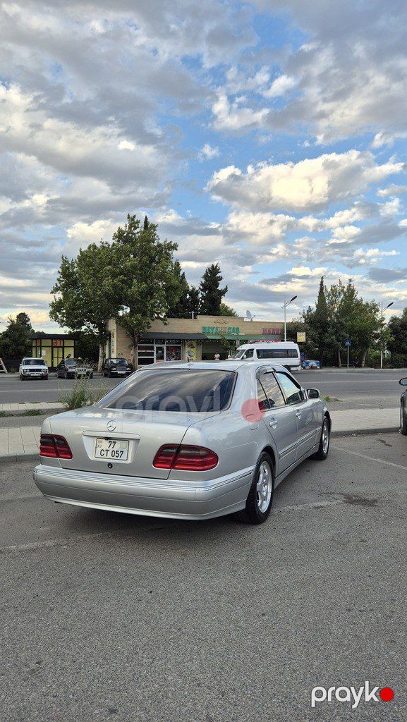 Mercedes E 200, 2.0 L, 2000 il, 390 000 km — Avtomobillər, Bakı (3)