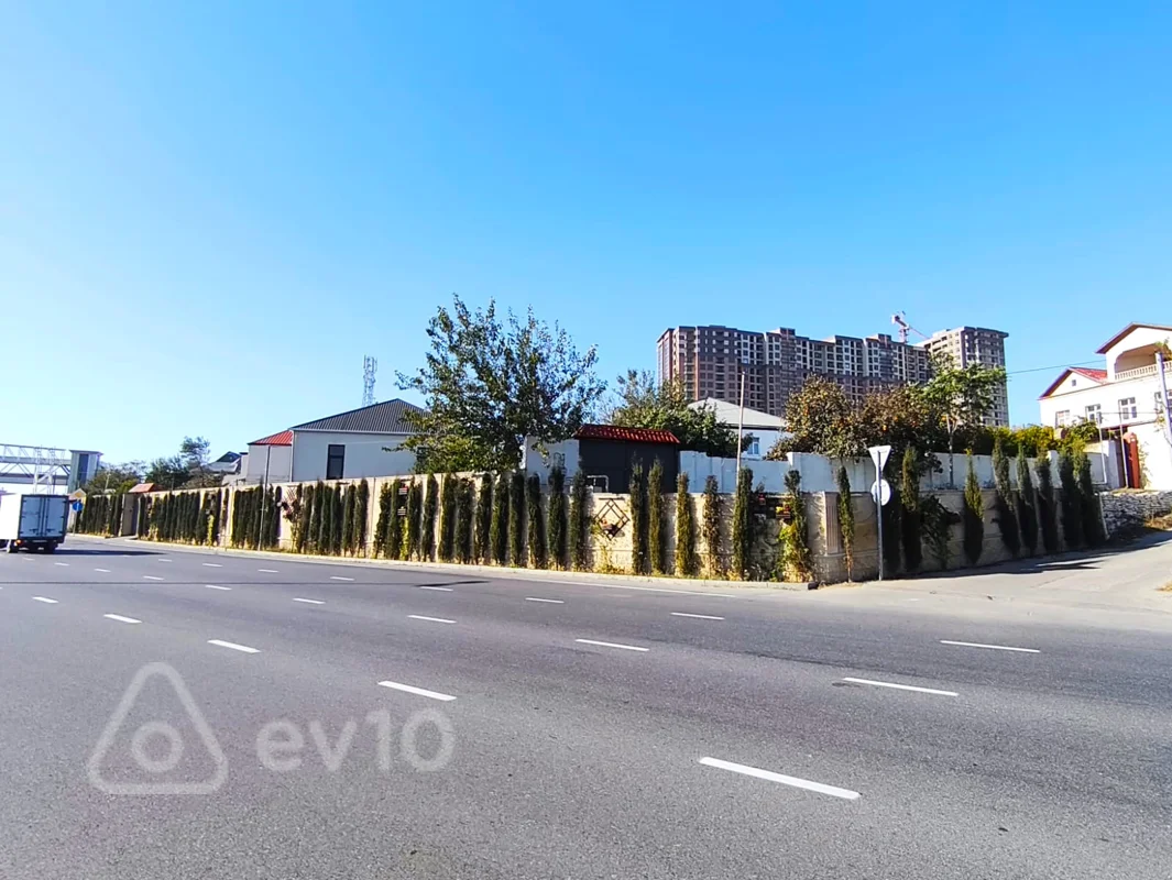 10 otaqlı həyət evi, 450 m², Zığ şosesi, Naxçıvanski adına Hərbi Liseyin yaxınlığı — Bakı