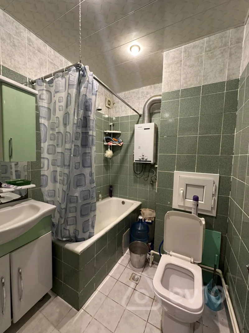 2 otaqlı mənzil, 42 m², 7-ci Mikrorayon, Dərnəgül metrosu və Era məktəbinin yaxınlığı — Mənzil, Bakı (9)