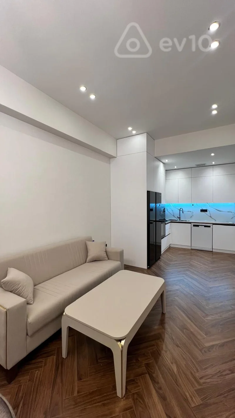 2 otaqlı mənzil, 65 m², Gülbala Əliyev küçəsi. — kirayə — Mənzil, Bakı (2)