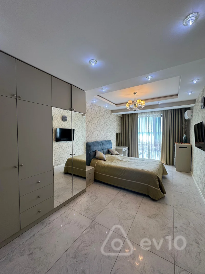 3 otaqlı mənzil, 95 m², cavansir kucesi — kirayə — Bakı