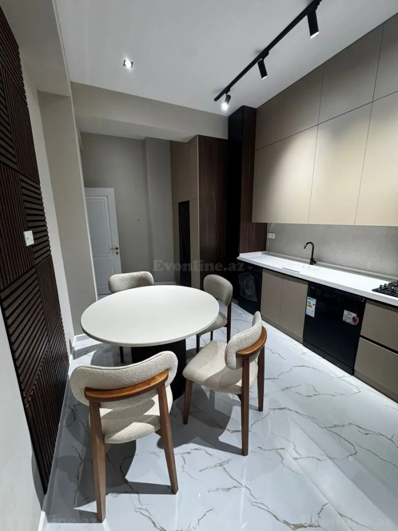 Kirayə verilir 3 otaqlı Mənzil Yeni tikili 130 m² Bakı, Nəsimi r — Mənzil, Bakı (8)