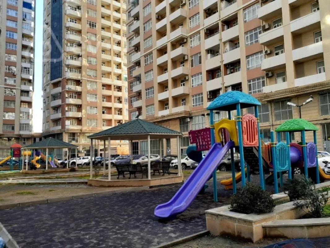3 otaqlı mənzil, 130 m², Mehdi Mehdizadə küçəsi — Bakı