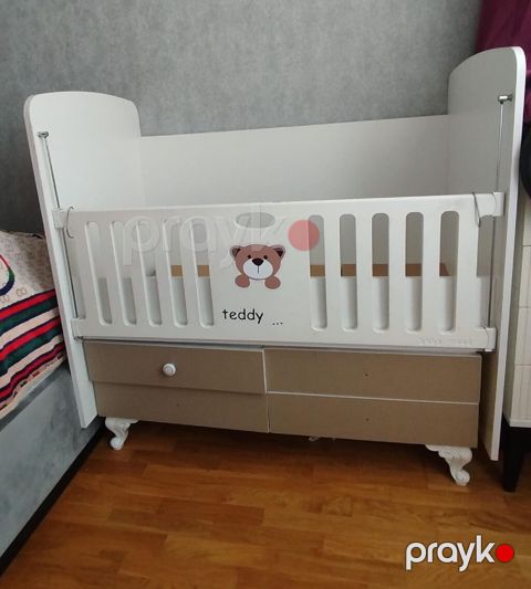#3805# Beşik satilir Qiymet 100. Ünvan yeni günəşli Aydan x — Bakı