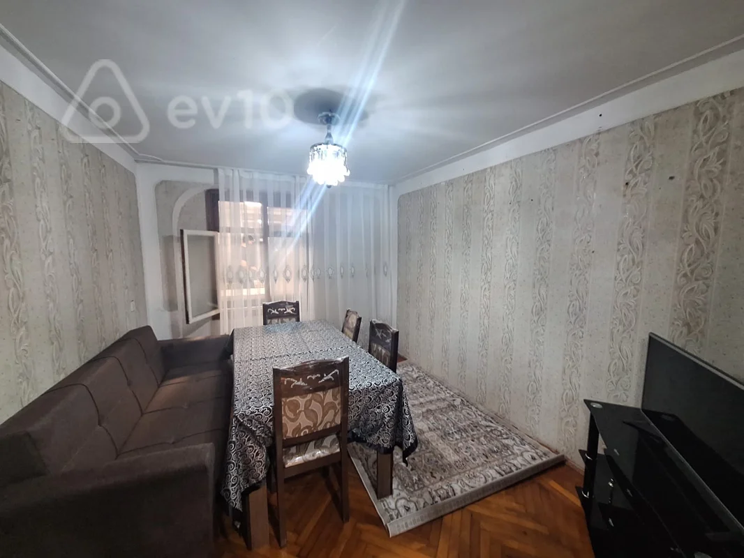 4 otaqlı mənzil, 100 m², Bakı, Sabit Rəhman küçəsi — kirayə — Bakı