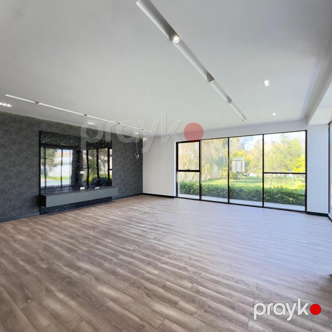 Satılır 6 otaqlı həyət evi/bağ evi 500 m² — Ev, villa, Bakı (11)