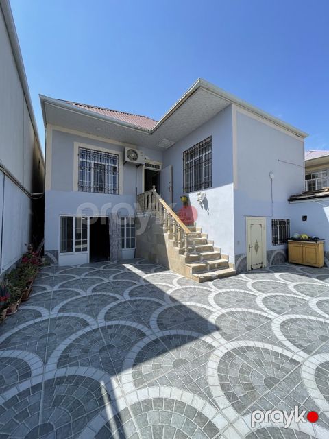 Satılır 6 otaqlı həyət evi/bağ evi 150 m² — Bakı