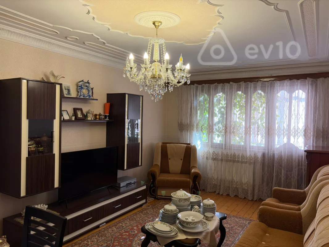 3 otaqlı mənzil, 66.4 m², Gəncə — Gəncə