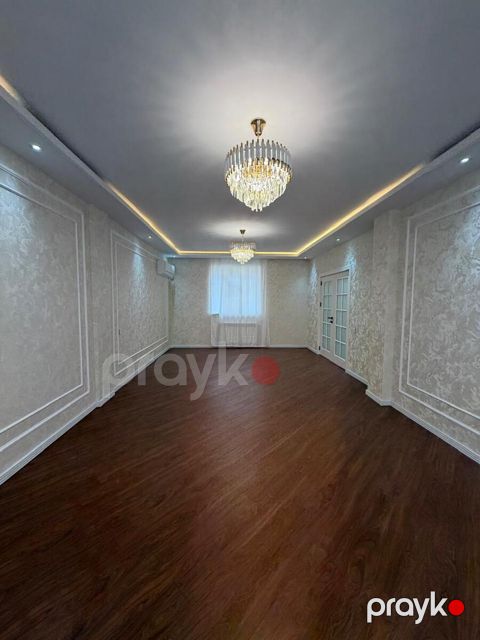 Satılır 3 otaqlı köhnə tikili 110 m² — Bakı