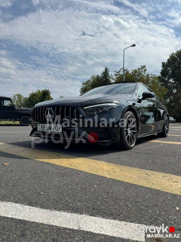 Mercedes A35 AMG, 2024 il — Minik avtomobili icarəsi, Bakı (3)