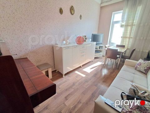 Satılır 2 otaqlı köhnə tikili 55 m² — Bakı