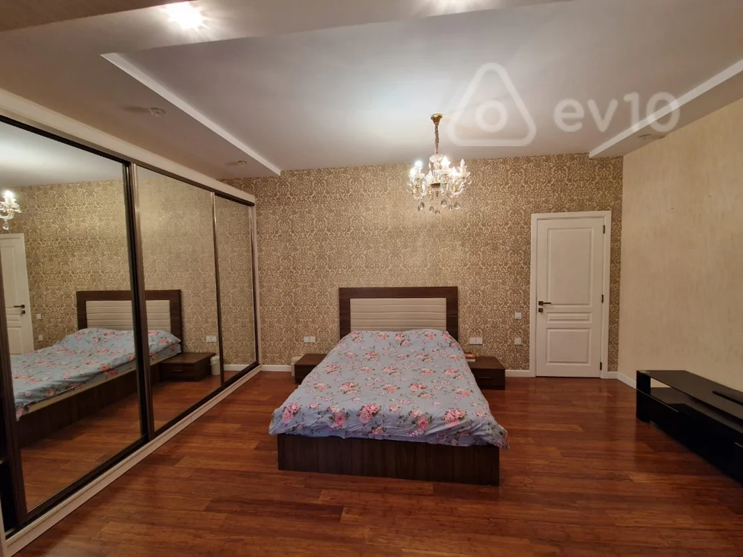 4 otaqlı mənzil, 190 m², Səməd Vurğun Bağının yaxınlığı — kirayə — Mənzil, Bakı (9)