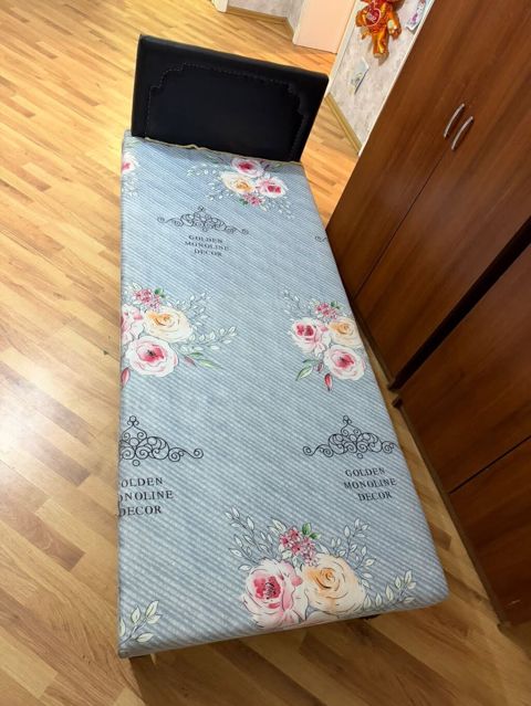 2 eded carpayi satilir Biri 25 manat Unvan: Yasamal Guly 0306 — Beds