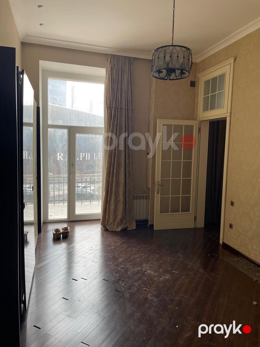 İcarəyə verilir 7 otaqlı köhnə tikili 200 m² — Mənzil, Bakı (3)