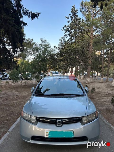 Honda Civic, 1.3 L, 0.9 kWh, 2008 il, 300 000 km — Sumqayıt