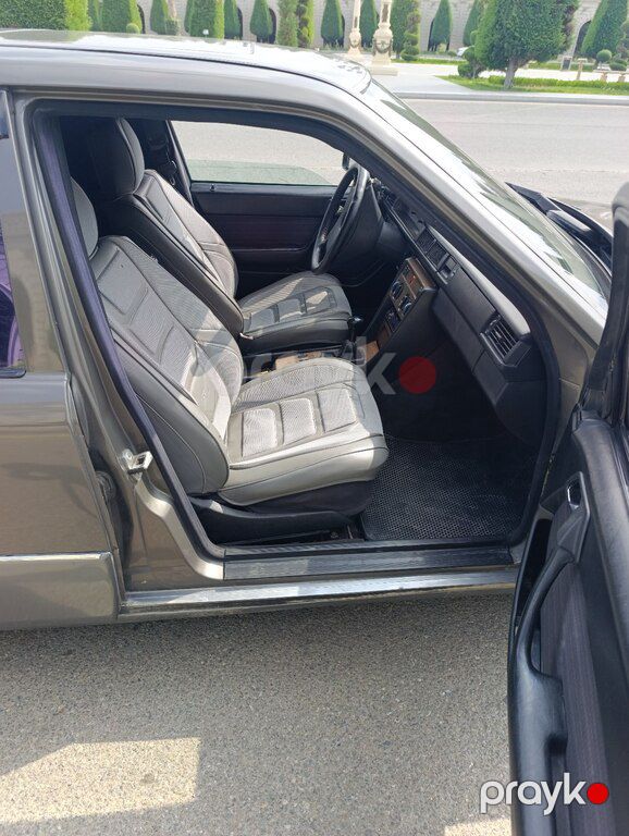 Mercedes 220 E, 2.2 L, 1989 il, 136 452 km — Avtomobillər, Gəncə (12)