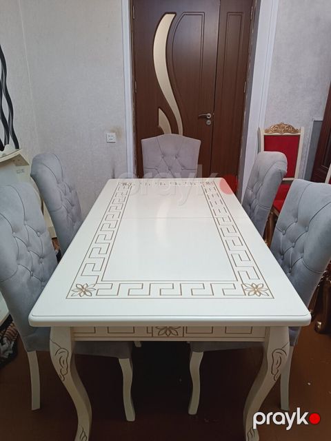 Masa və oturacaqlar — Bakı