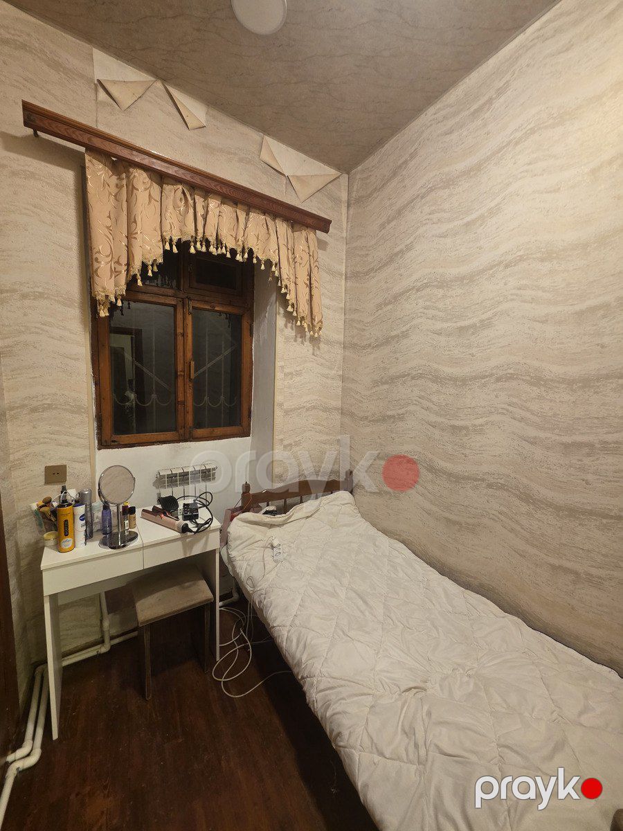 Satılır 4 otaqlı köhnə tikili 70 m² — Mənzil, Bakı (6)