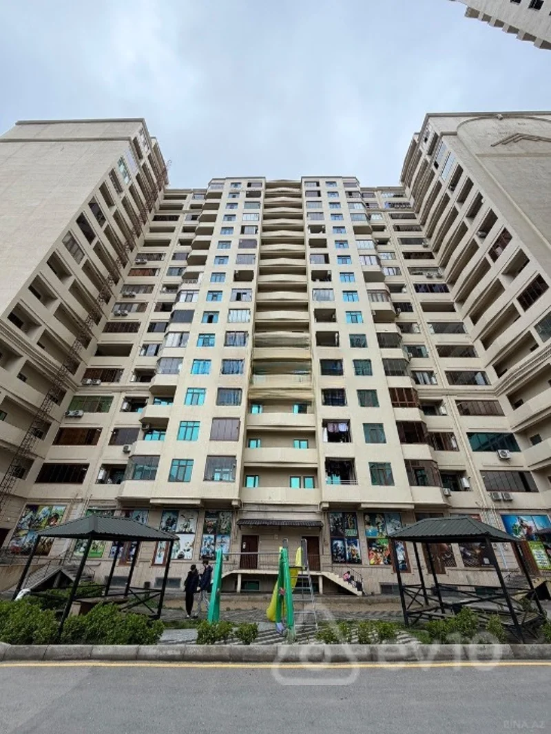 3 otaqlı mənzil, 126.5 m², Şirin Mirzəyev küçəsi — Bakı