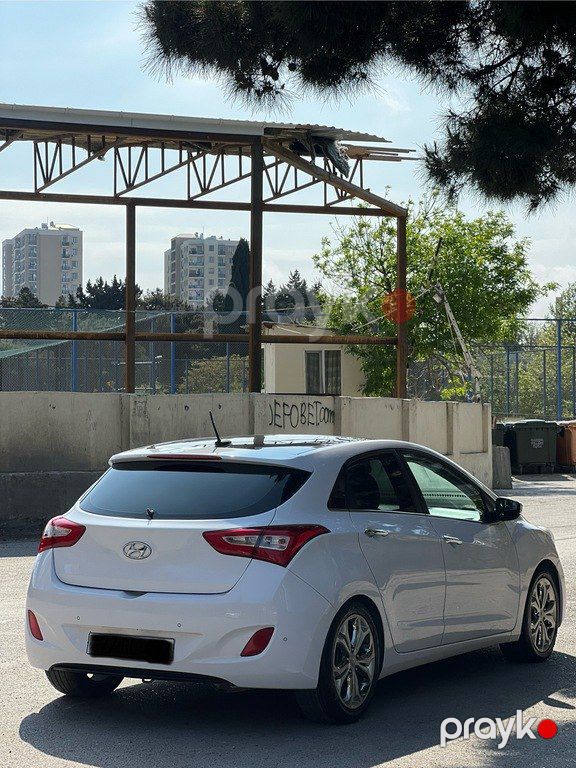 Hyundai i30, 1.6 L, 2014 il, 250 000 km — Avtomobillər, Bakı (4)