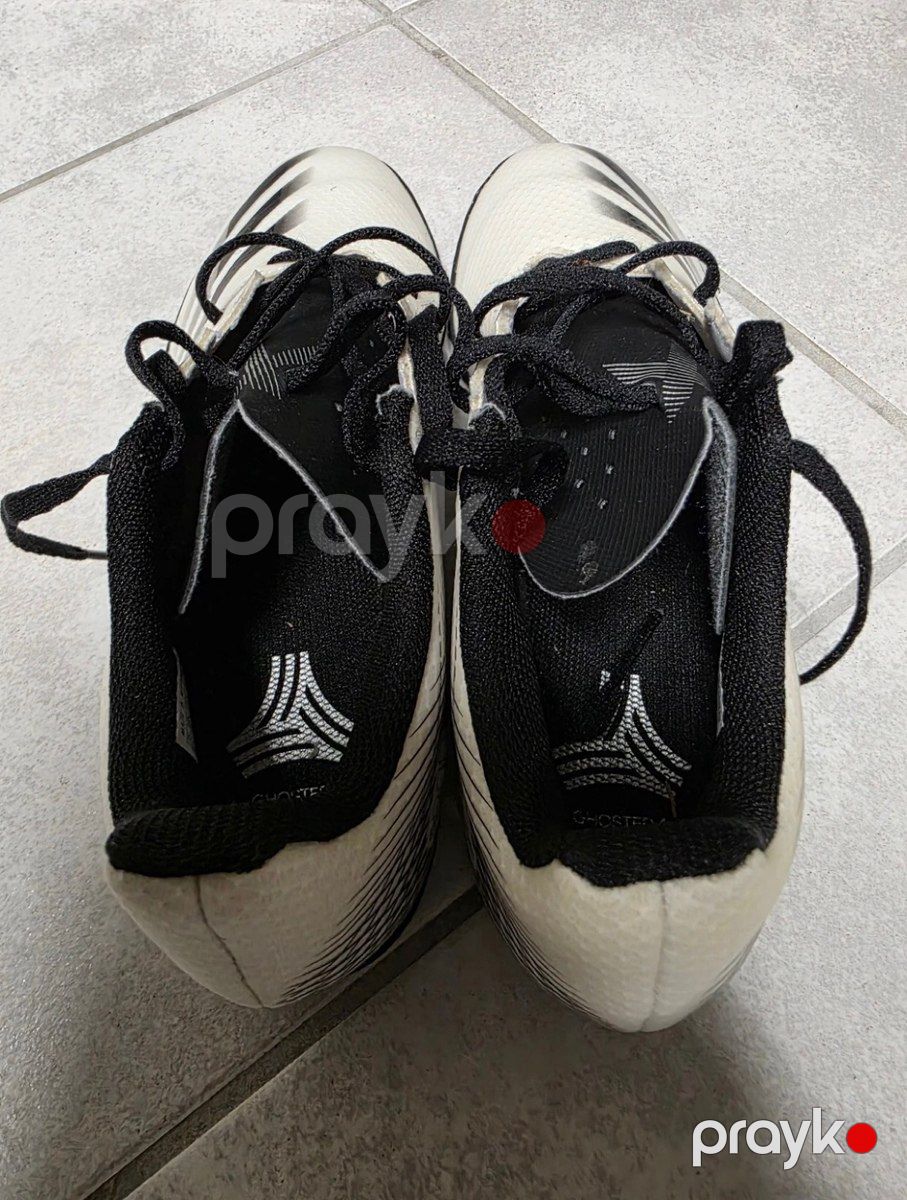 Buts Adidas — Geyim, ayakkabı, aksesuarlar, Bakı (4)