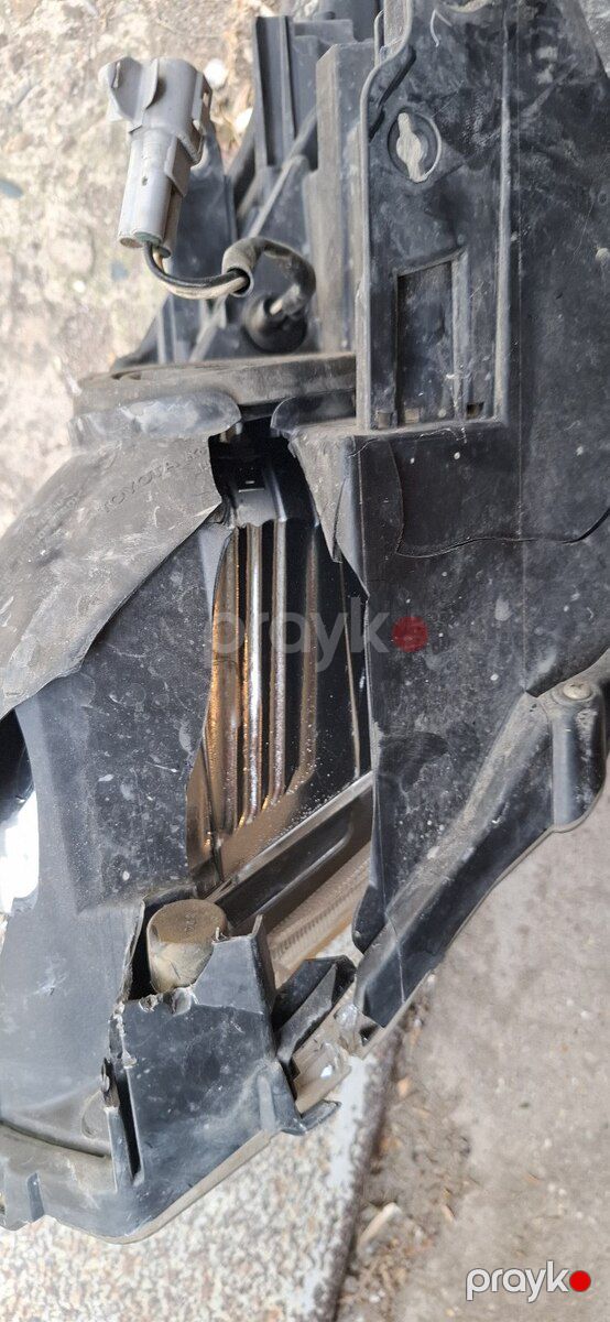 Toyota Prius 30 kuza farası — Ehtiyat hissələri və aksesuarlar, Bakı (3)