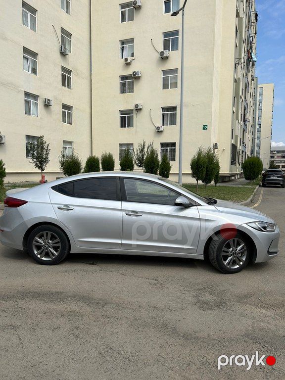 Hyundai Elantra, 1.6 L, 2016 il, 220 000 km — Avtomobillər, Gəncə (11)