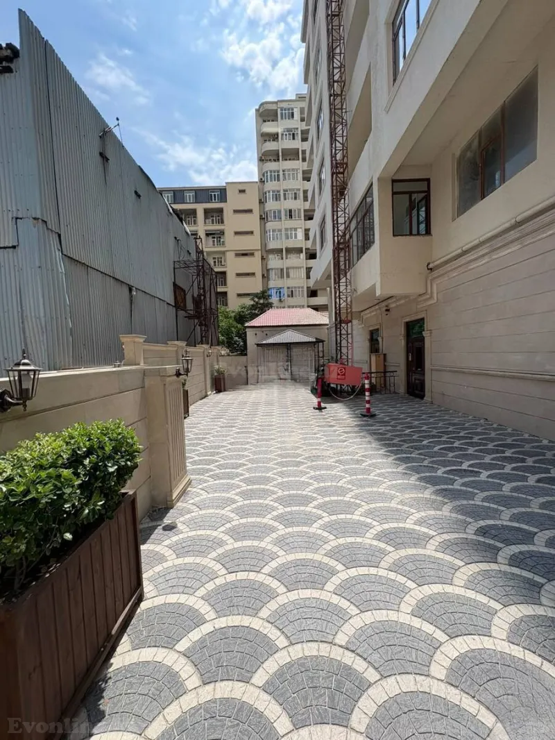Satılır 4 otaqlı Mənzil Yeni tikili 175 m² Bakı, Nərimanov r — Mənzil, Bakı (4)