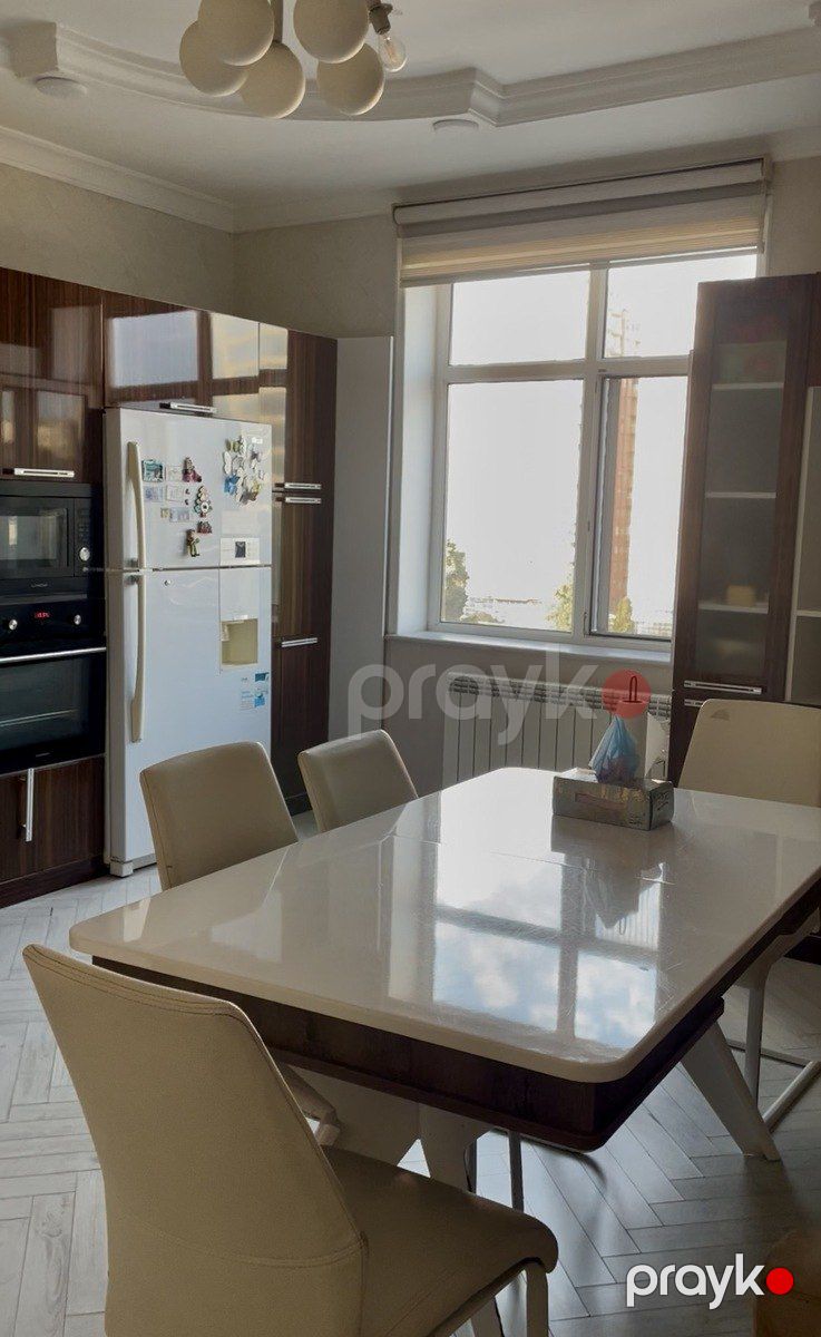 Satılır 6 otaqlı yeni tikili 302 m² — Mənzil, Bakı (2)