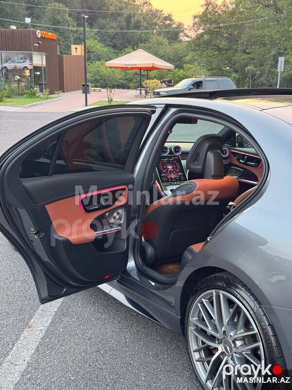 Mercedes C43 AMG, 2022 il — Minik avtomobili icarəsi, Bakı (4)