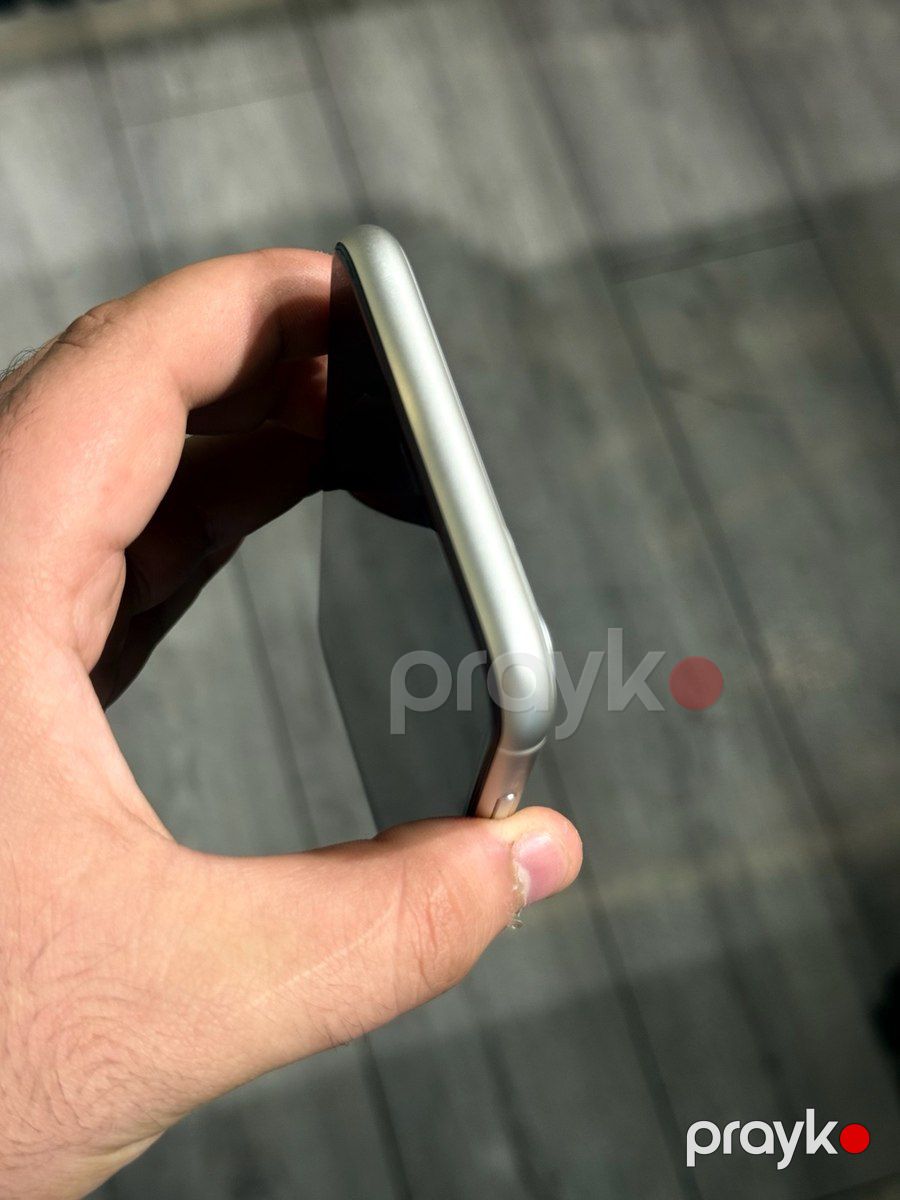 Apple iPhone 11 White 64GB/4GB — Smartfonlar, Bakı (4)