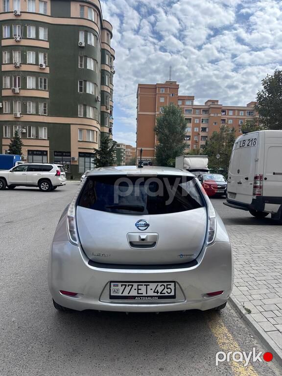 Nissan Leaf, 24 kWh, 2011 il, 177 478 km — Avtomobillər, Bakı (2)