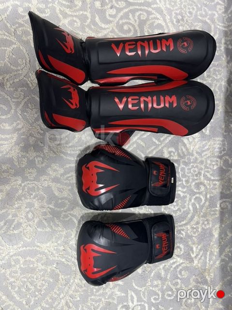 Venum elcek ve footdur foot L razmerdir Elcek 12razmerdir cemi 5-6ay — Xırdalan