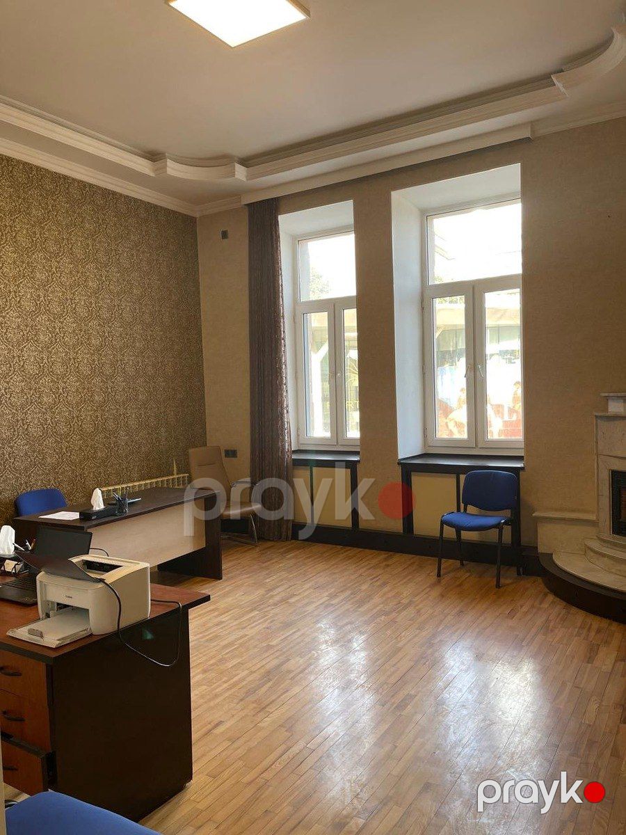 İcarəyə verilir 7 otaqlı köhnə tikili 200 m² — Mənzil, Bakı (10)