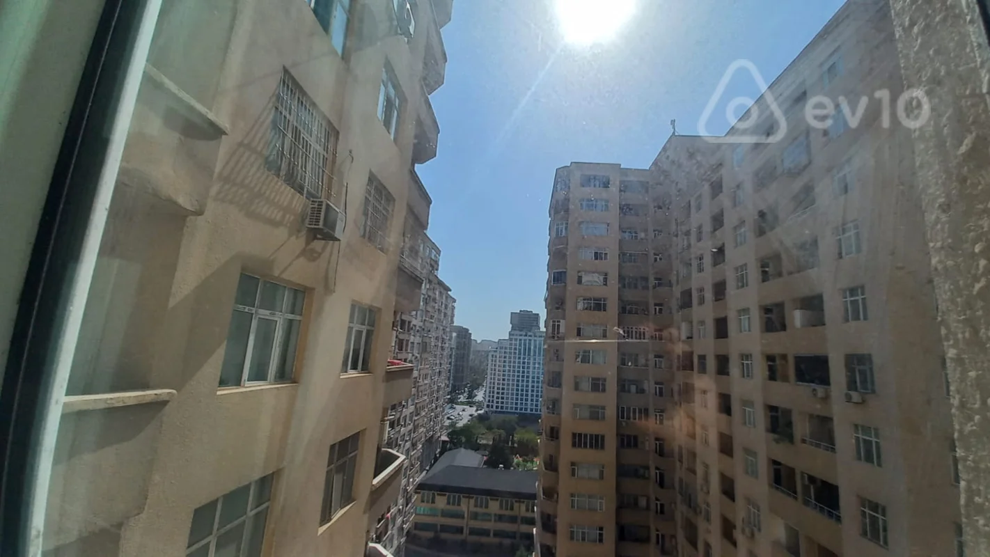 3 otaqlı mənzil, 140 m², Ənvər Hüseynov — Mənzil, Bakı (2)